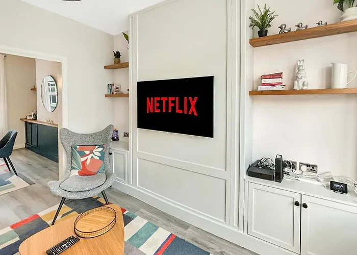 Stylish 3Br House Near Liverpool Football Club