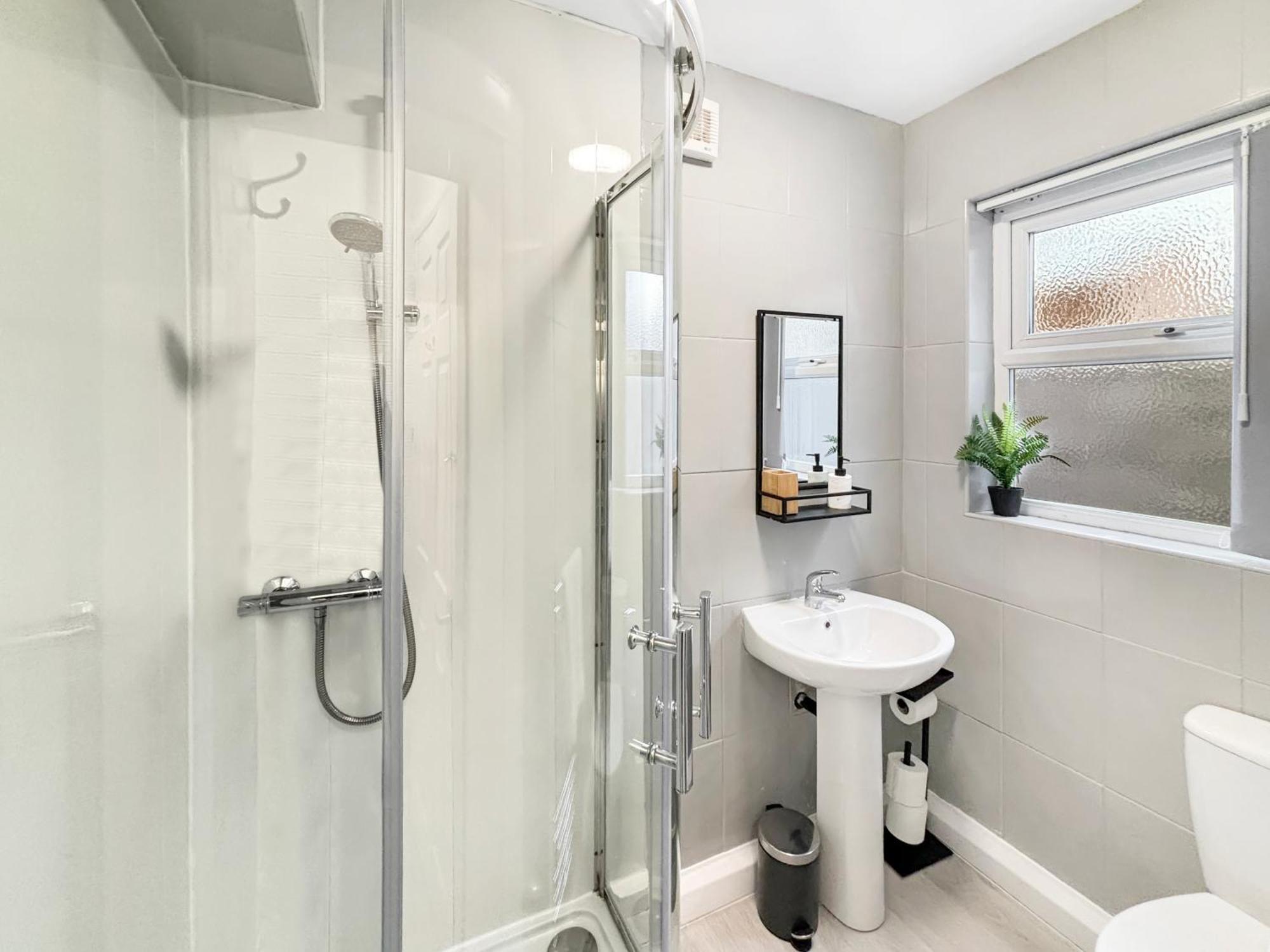 Stylish 3br House Near Football Club Holiday home