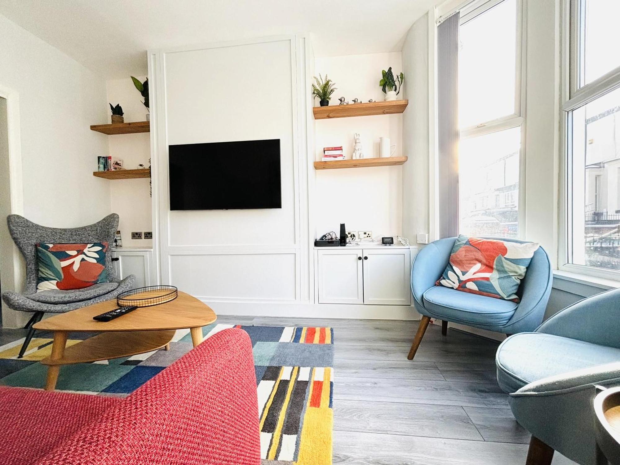 Holiday home Stylish 3br House Near Football Club *