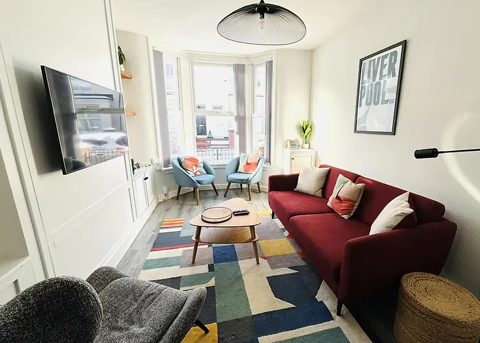 Stylish 3Br House Near Liverpool Football Club